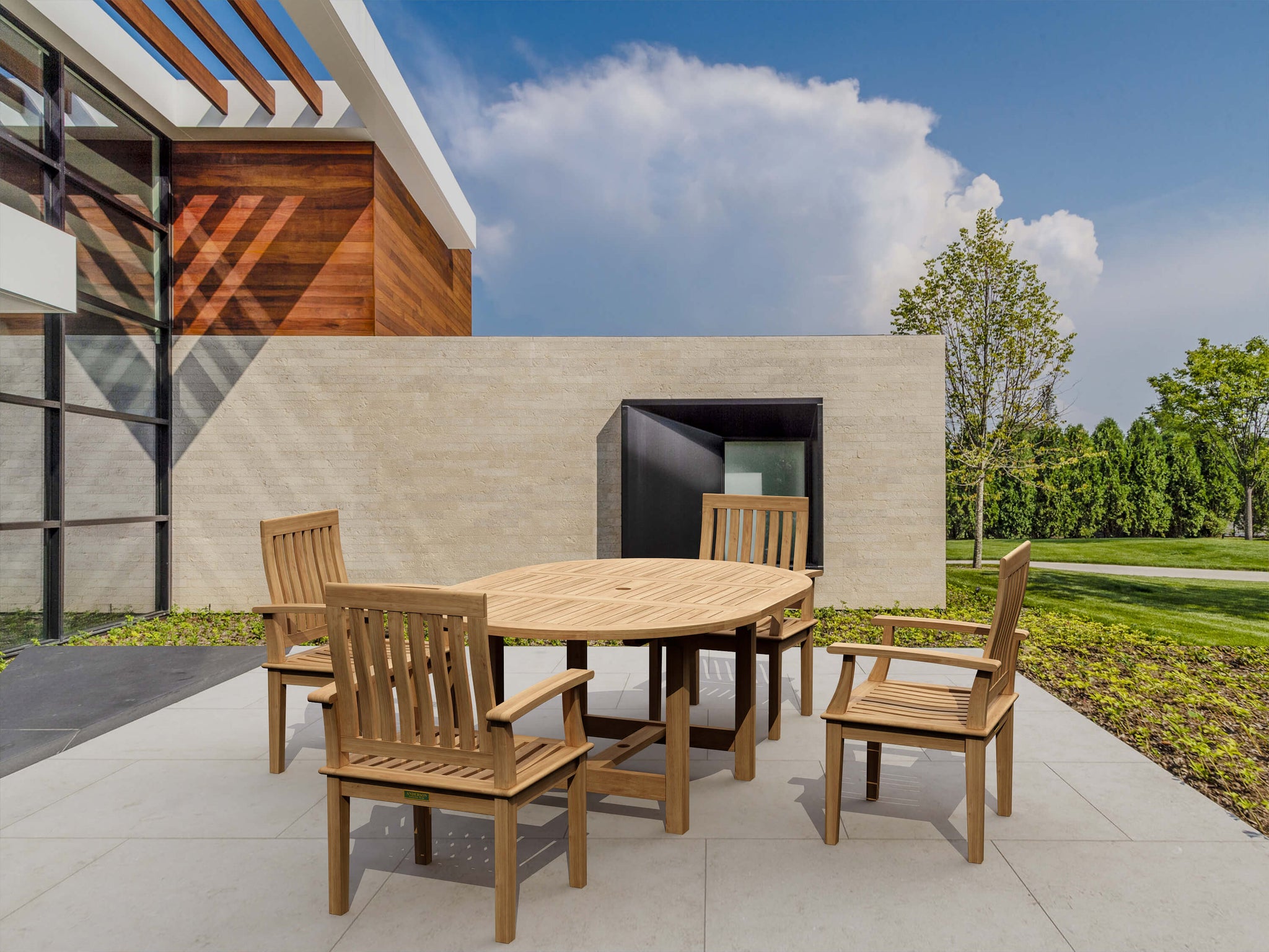 Bahama Oval Extension With Armchair Dining Table Set