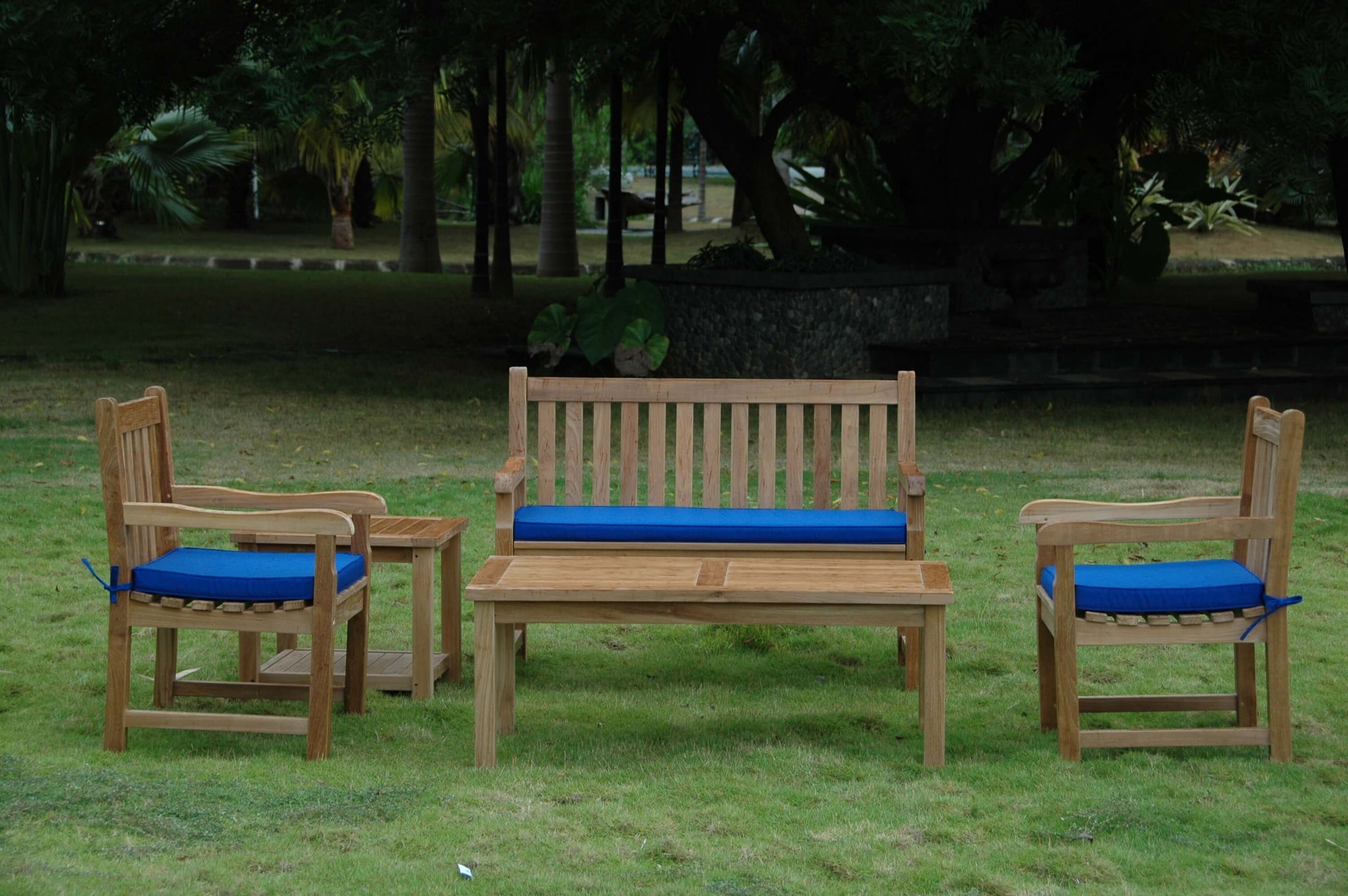 Conversation Set for Any Outdoor Space Set